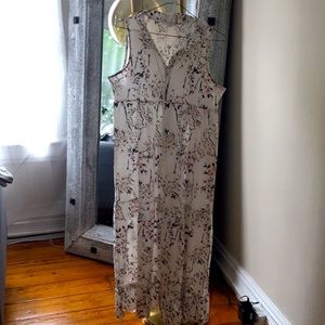 MIDI white floral dress. Oversized relax fit.